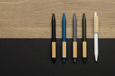 Logotrade Firmengeschenke das Foto: GRS rABS Stift mit Bambus-Clip