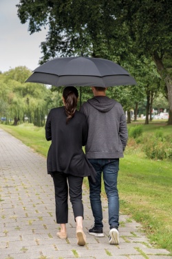 Logotrade Firmengeschenke das Foto: Swiss Peak AWARE™ 23" bis 27" erweiterbarer Regenschirm
