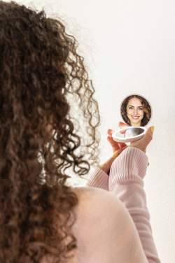 Logotrade werbemittel das Foto: Lumora aufladbarer RCS LED Make-Up-Spiegel