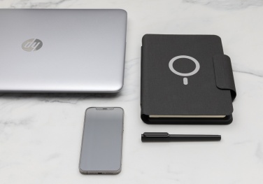 Logotrade corporate gifts photo of: Artic Magnetic 10W wireless charging A5 notebook