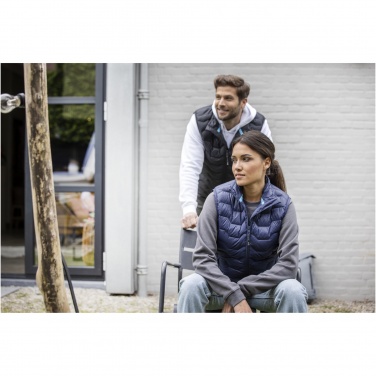 Logotrade ärikingid pilt: Epidote meeste udusulgedest voodriga vest