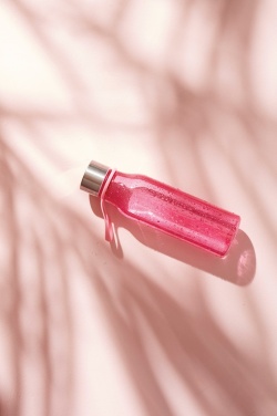 Logo trade firmakingituse pilt: VINGA Lean tritaanist veepudel