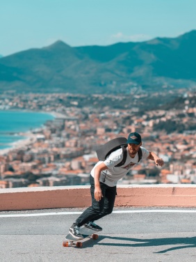 Logotrade meene foto: Bobby Hero Väike vargusevastane seljakott