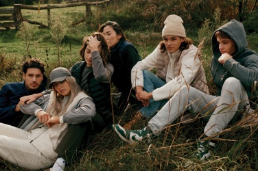 Logo trade ärikingitused foto: Iqoniq Meru naiste taaskasutatud polüestrist vest