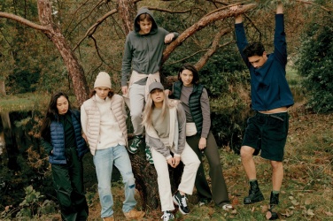 Logo trade ärikingid foto: Iqoniq Meru naiste taaskasutatud polüestrist vest