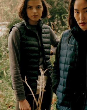 Logo trade ärikingitused foto: Iqoniq Meru naiste taaskasutatud polüestrist vest