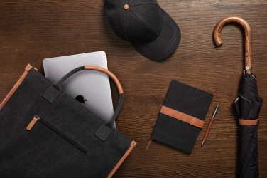 Logotrade reklaamkingituse foto: VINGA Bosler RCS taaskasutatud purjeriidest kontorikott