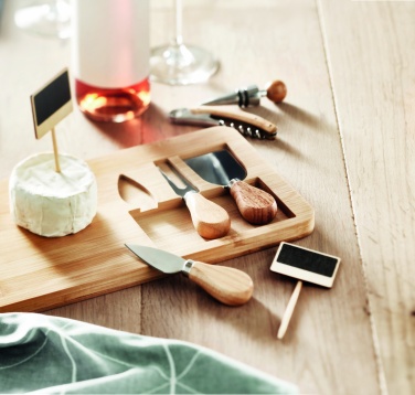 Logotrade meene foto: Bamboo Cheese lauakomplekt Leipzig