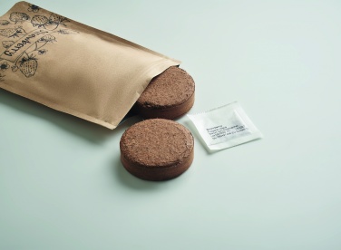 Logotrade meene foto: Maasikakasvatuskomplekt