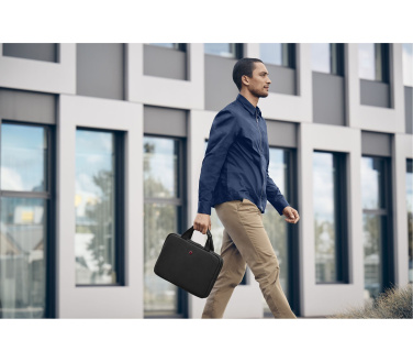 Logo trade ärikingituse pilt: Pokroviec Wenger Guyde 14-tolline