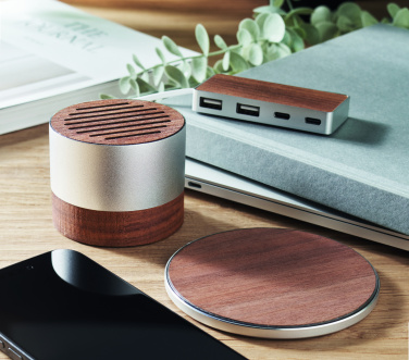 Logo trade reklaamtooted foto: SOUNEUZ taaskasutatud alumiiniumist kõlar