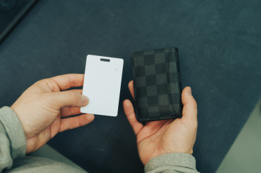 Logo trade reklaamkingituse pilt: Findcard RCS taaskasutatud plastist esemete leidja