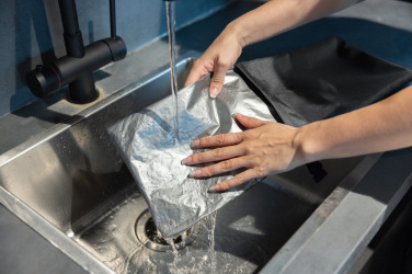 Logotrade reklaamtooted pilt: Snackstrap AWARE™ RPET lõunakott 30x20CM