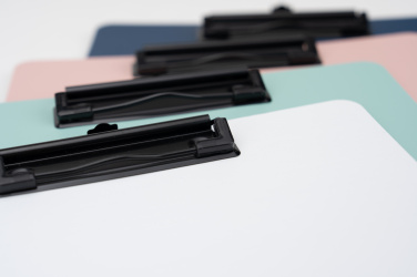 Logo trade firmakingituse pilt: Kirjutusalus klambriga