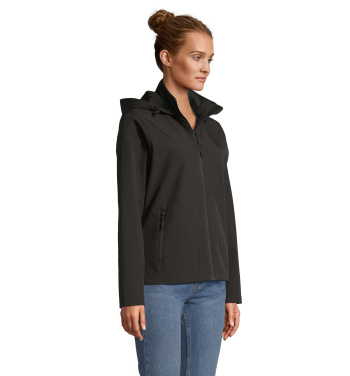 Logotrade reklaamtoote foto: RACE naiste kapuutsiga softshell