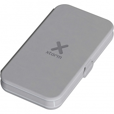 Logo trade mainoslahja ja liikelahja tuotekuva: Xtorm XWF31 15 W:n taitettava langaton 3-in-1-matkalaturi