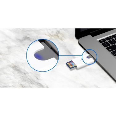 Logotrade mainoslahjat ja liikelahjat tuotekuva: MicroSD ja SD-kortinlukija Silicon Power Combo 3.1