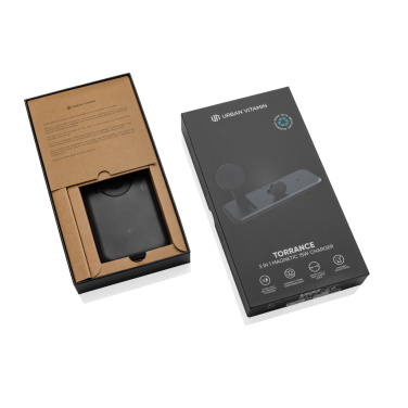 Logotrade mainoslahja tuotekuva: Urban Vitamin Torrance 3 in 1 magneettinen 15 W laturi