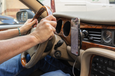 Logotrade mainoslahjat kuva: PowerCruze RCS, 15 W magneettinen auton latausteline