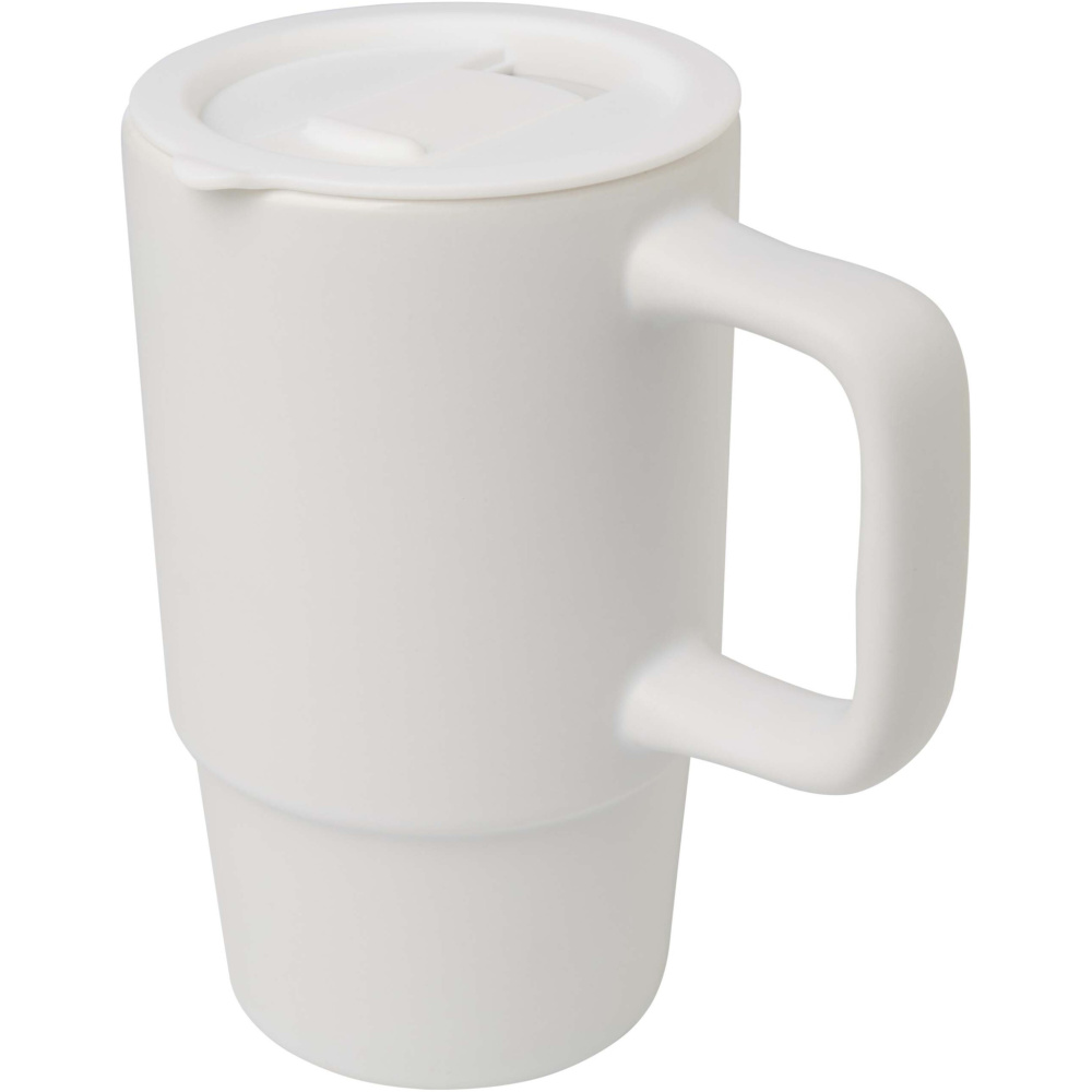 Logotrade mainoslahja tuotekuva: Carter keramiikkamuki muovikannella, 450 ml