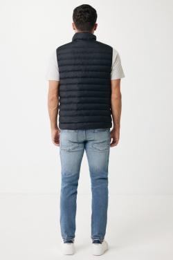 Logotrade profilprodukter bild: Iqoniq Meru herrväst i återvunnen polyester