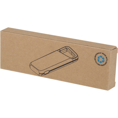 Logotrade presentreklam bild: Alkes 5 000 mAh 12 W vattenbeständig powerbank av återvunnen plast med karbinhake