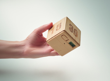 Logotrade kampanjprodukter bild: Snooze-timer i bambu med twist